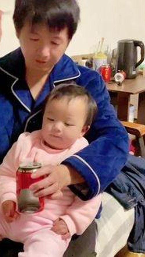 爸爸带孩子搞笑视频,欢乐满屋，笑料连连